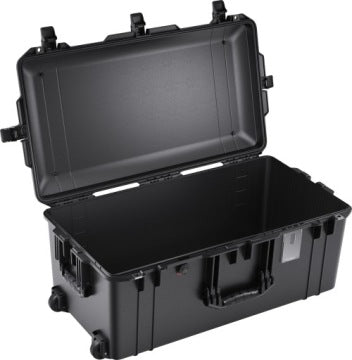 Peli 1626 Air Case na kółkach jako bagaż rejestrowany