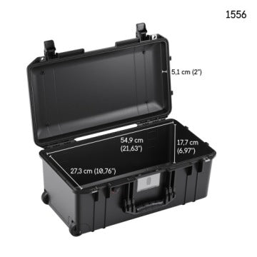 Peli 1556 Air Case na kółkach jako bagaż rejestrowany